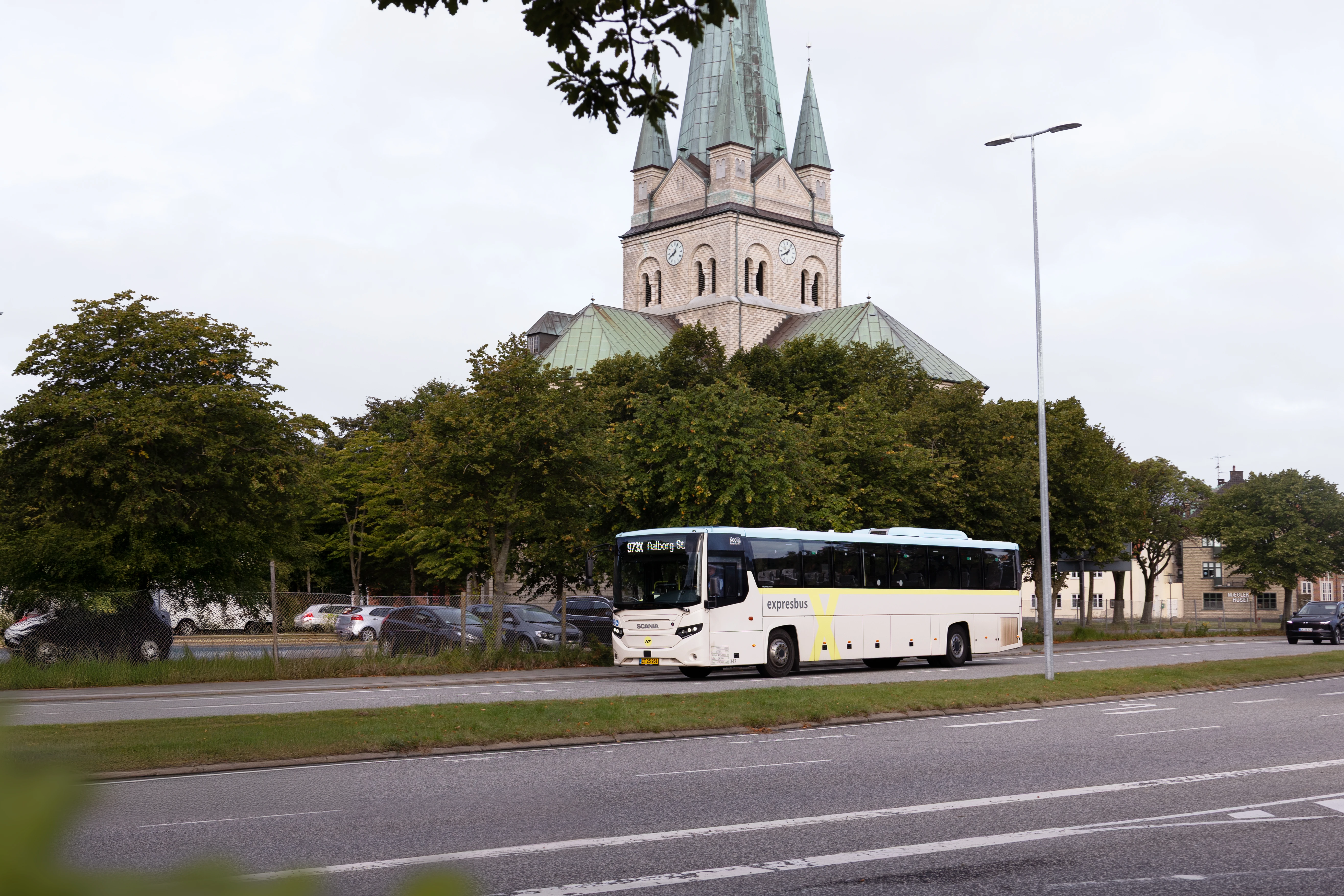 Frederikshavn med kyst og byliv